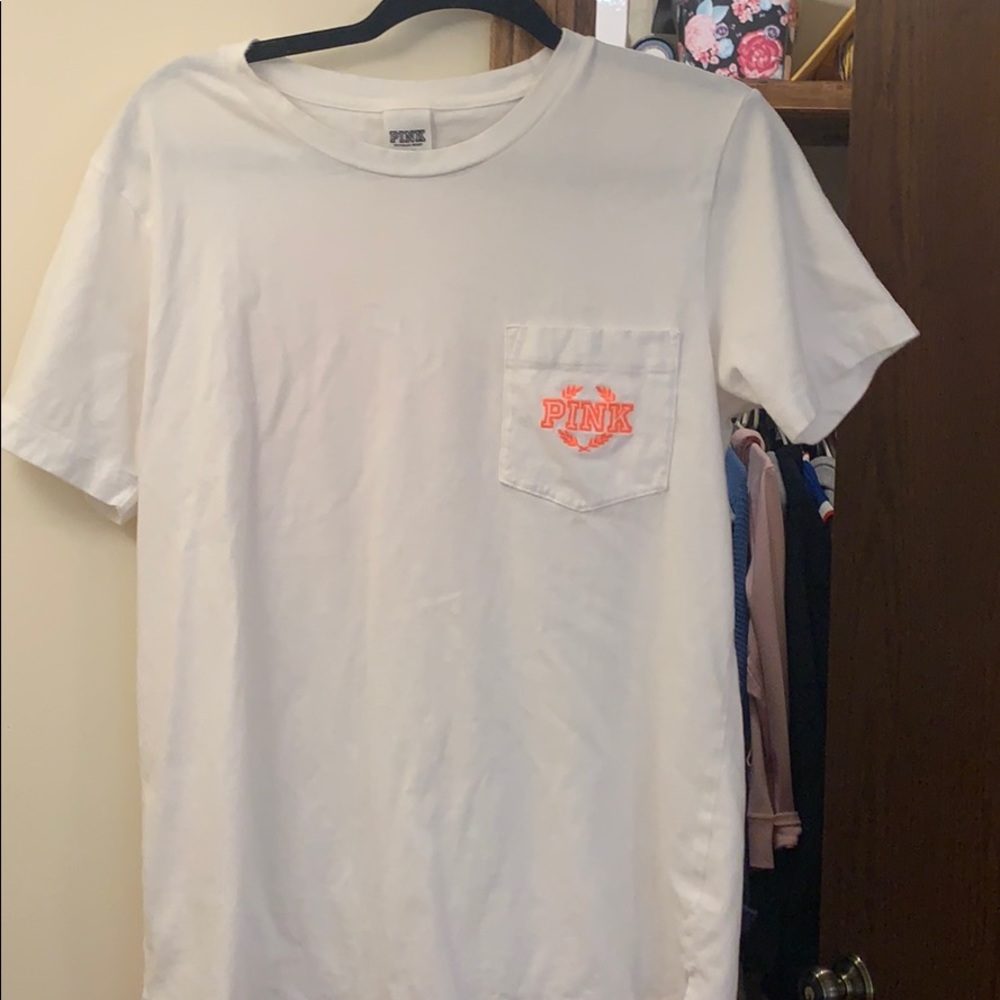 Vs pink tee